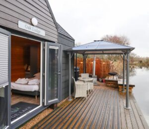 Hot Tub Cottages in Oxfordshire Weekend Breaks