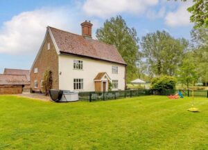 The Farm House At Shelton