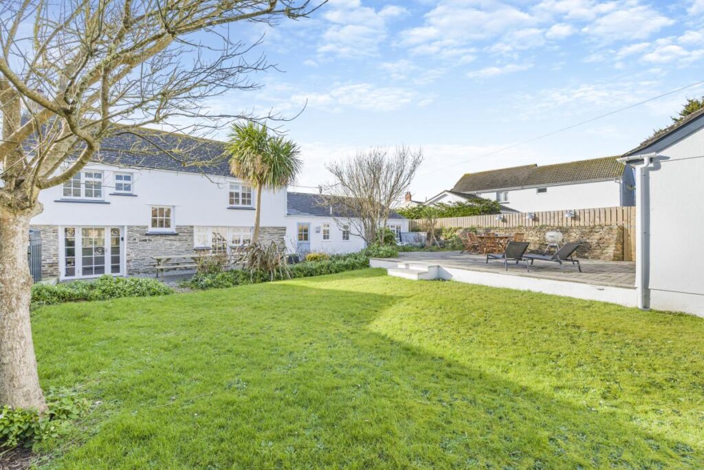 Elmwood Cottage in South West of England, Cornwall